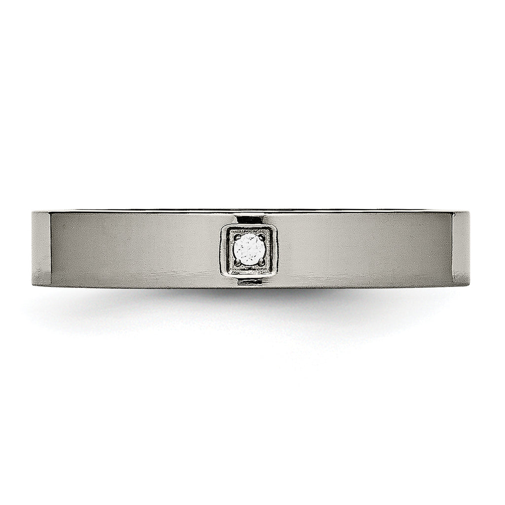 Comfort-Fit CZ Wedding Band in Titanium, 4mm