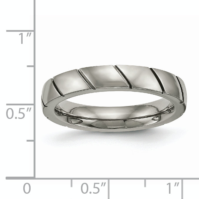 Grooved Wedding Band in Titanium, 4mm