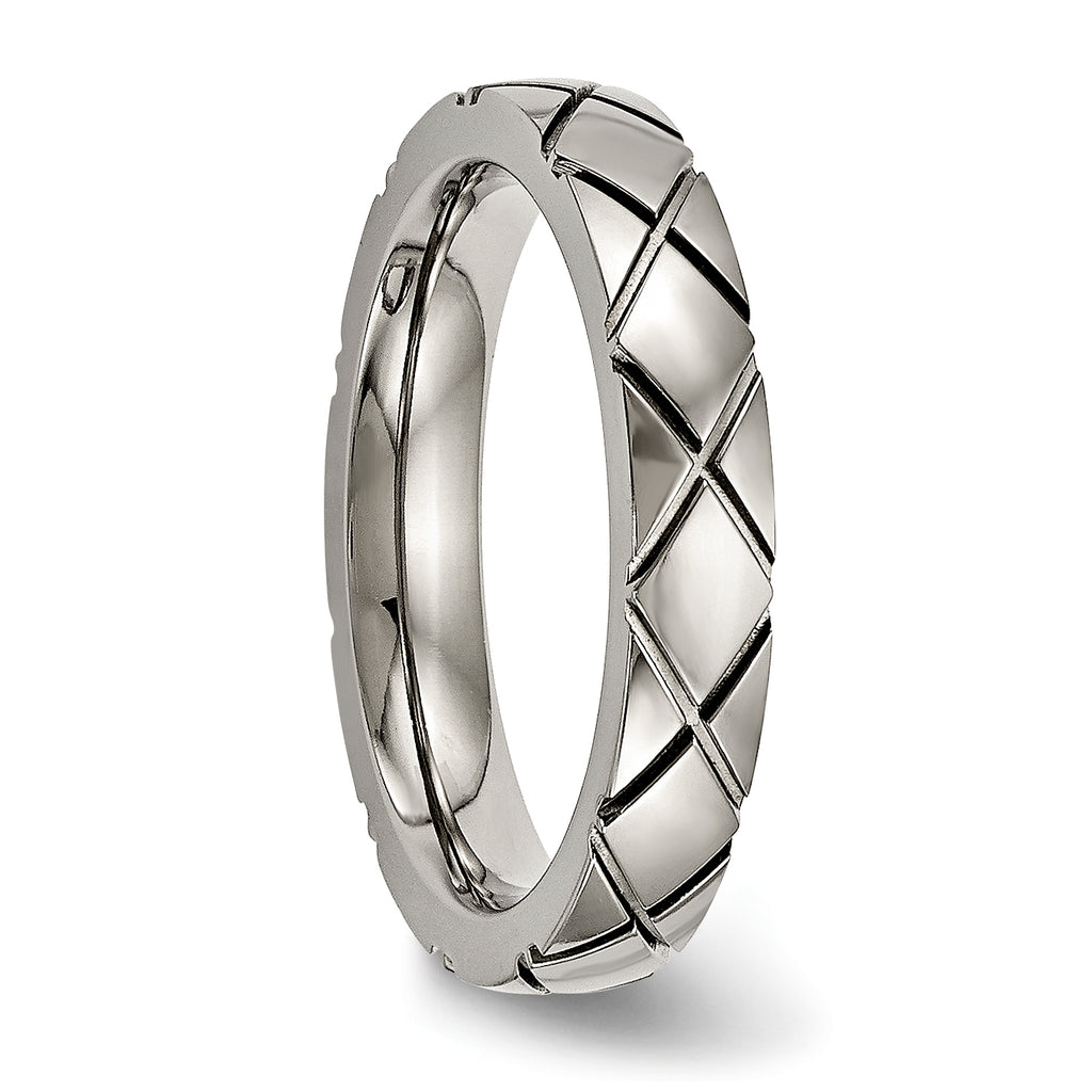 Criss-Cross Grooved Wedding Band in Titanium, 4mm