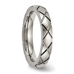 Criss-Cross Grooved Wedding Band in Titanium, 4mm
