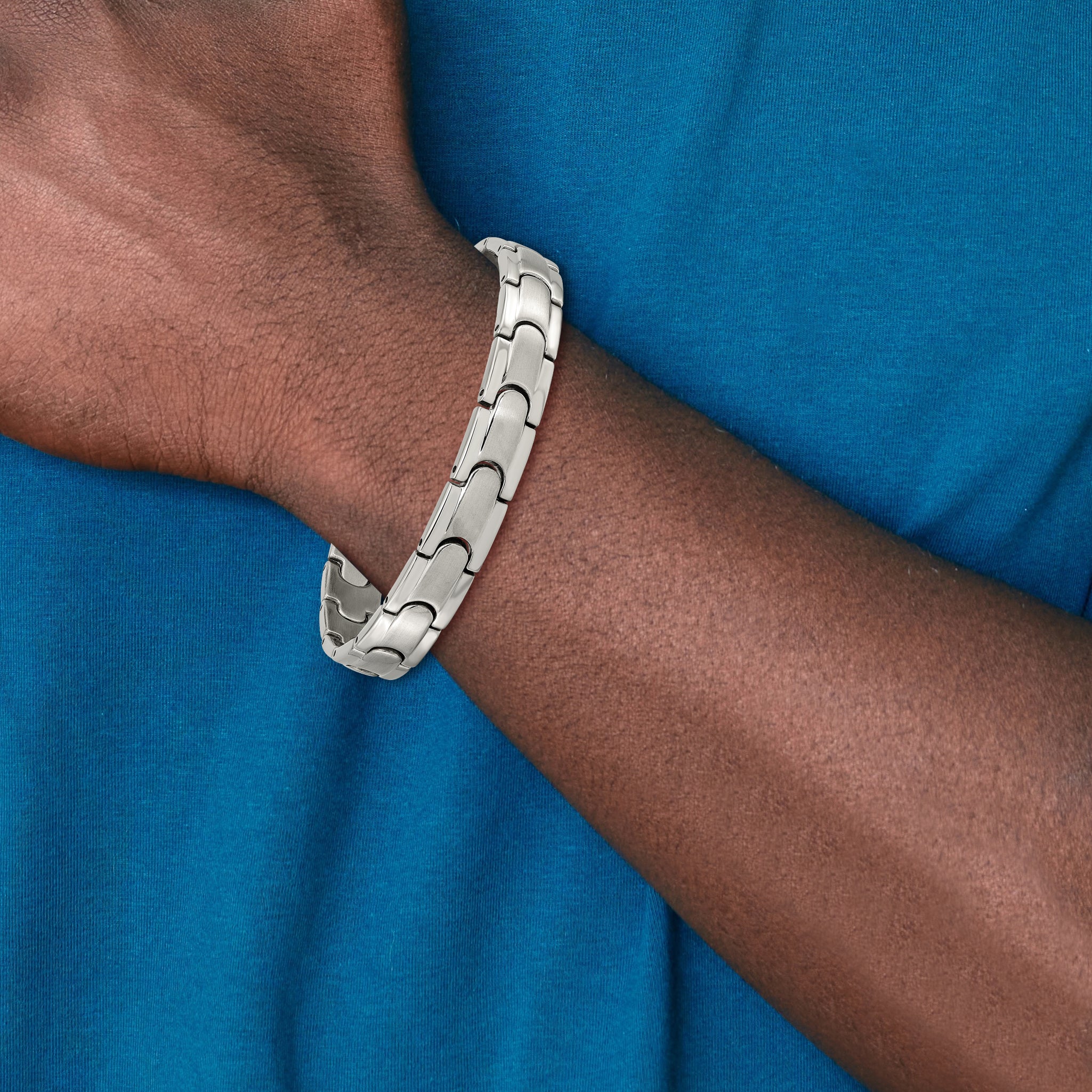 Chisel Titanium Brushed and Polished 8.5 inch Link Bracelet