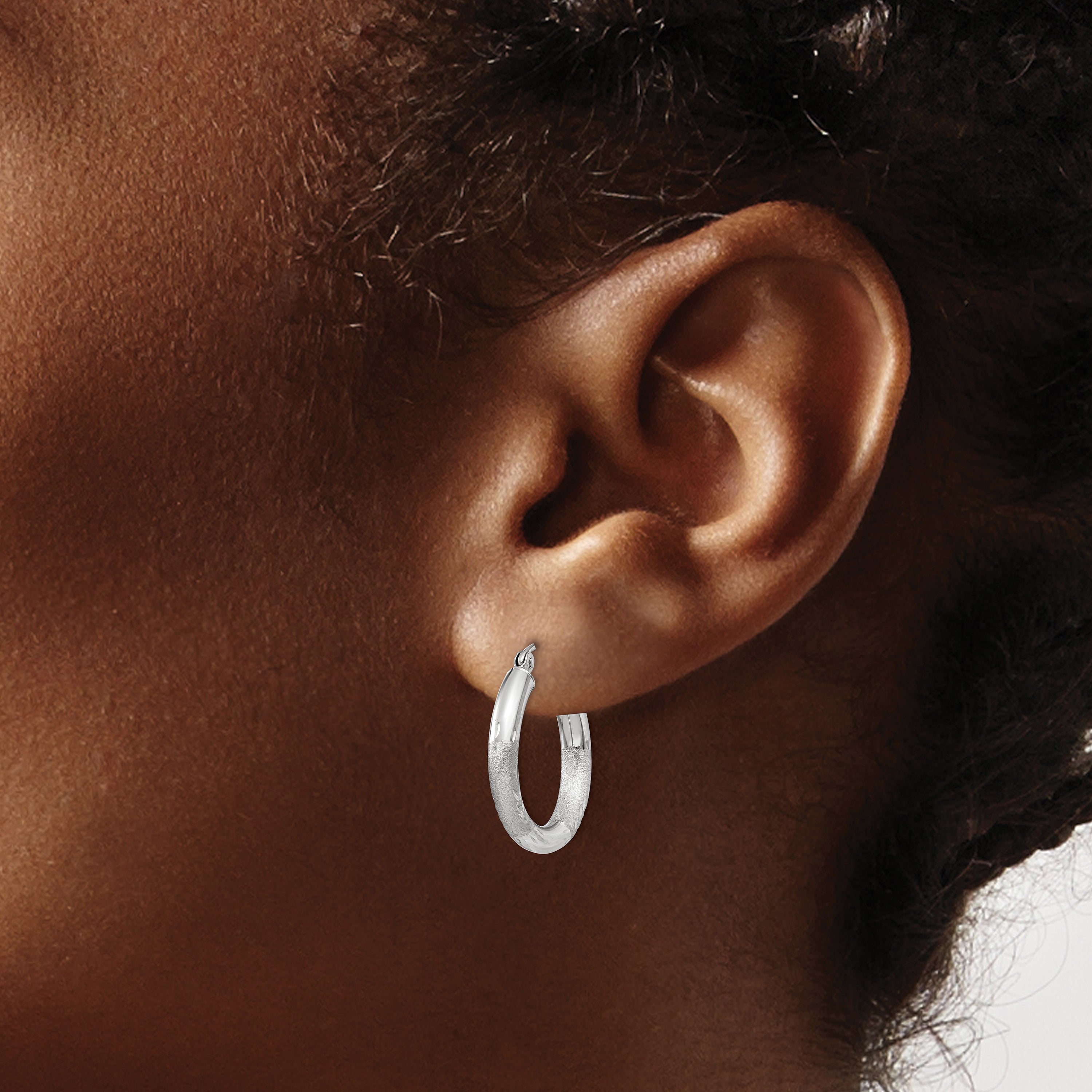 14k White Gold Satin and Diamond-cut 3mm Round Hoop Earrings