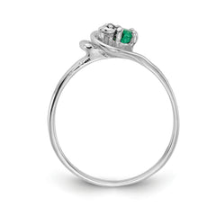14K White Gold 3mm Emerald A Diamond ring