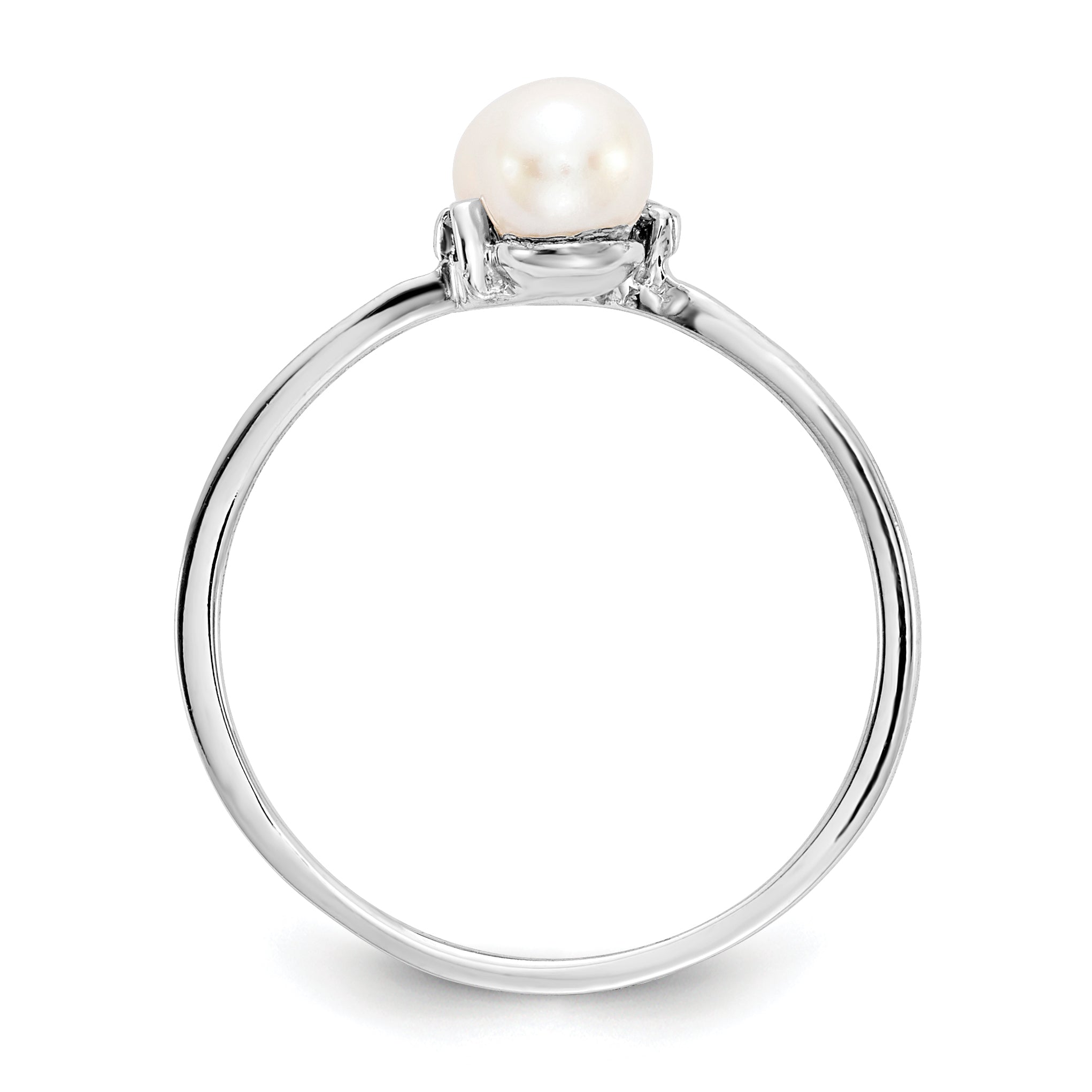 14K White Gold 4mm FW Cultured Pearl A Diamond ring