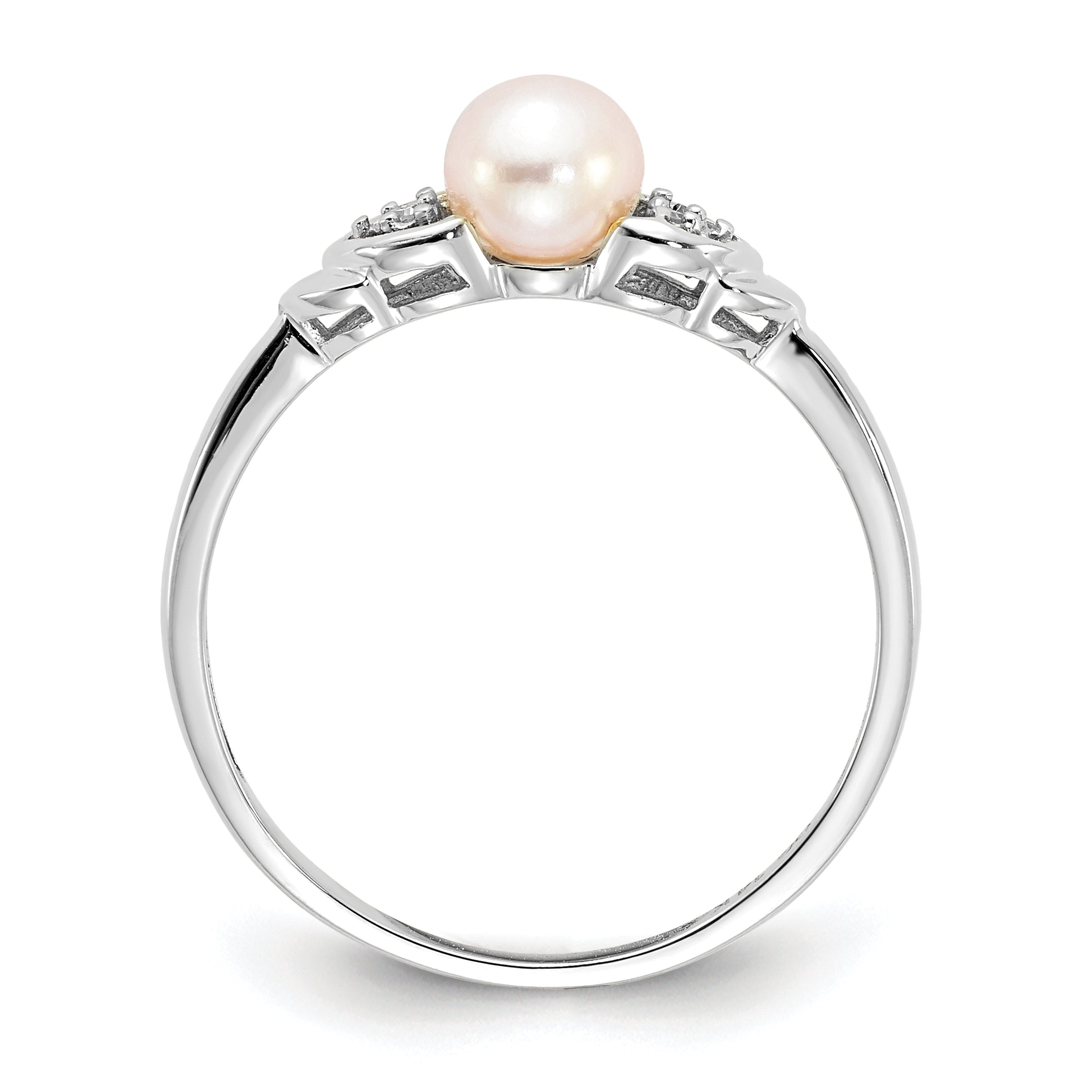 14k White Gold Fresh Water Cultured Pearl and Diamond Ring