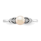 14k White Gold Fresh Water Cultured Pearl and Diamond Ring