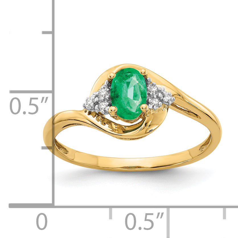 14k Emerald and Diamond Ring