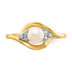14k Fresh Water Cultured Pearl and Diamond Ring