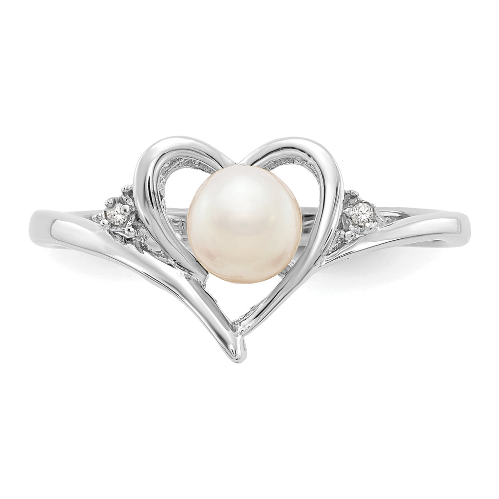 14k White Gold Fresh Water Cultured Pearl and Diamond Heart Ring