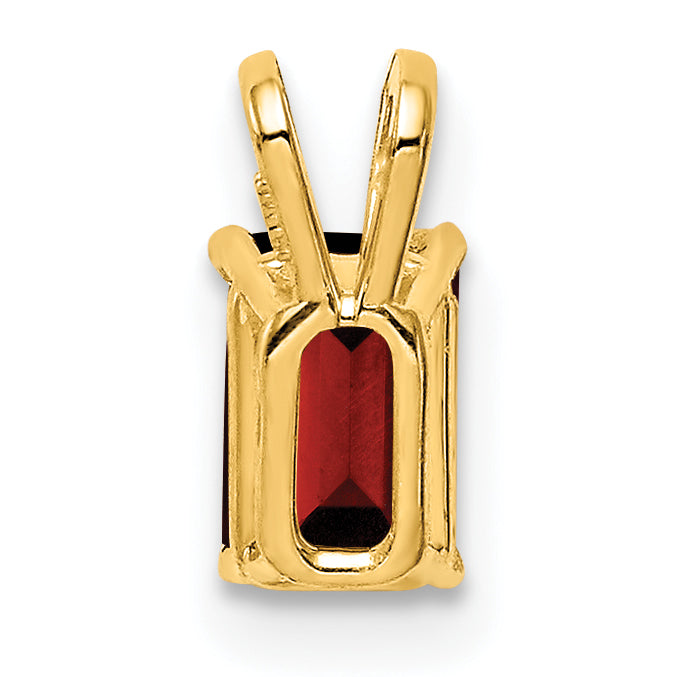 14K 6x4mm Emerald Cut Garnet pendant