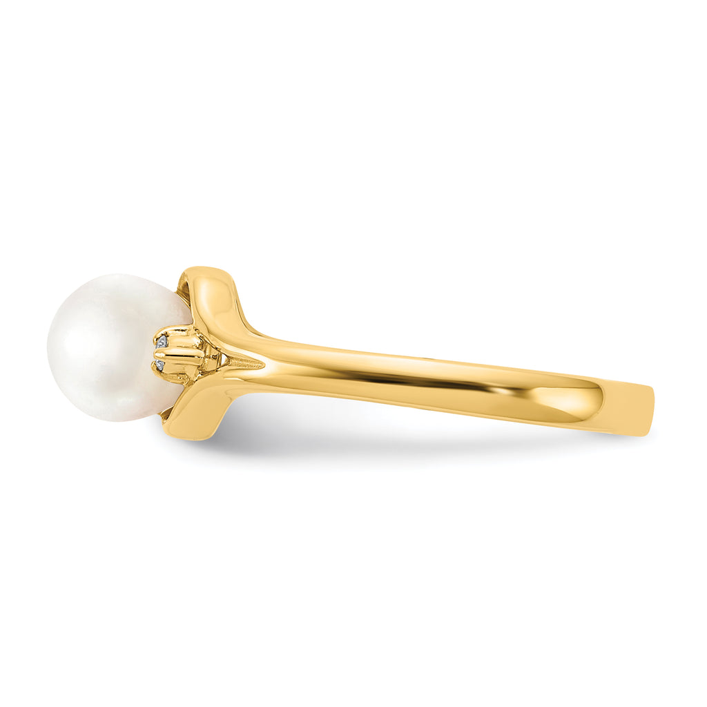 14k 6mm Fresh Water Cultured Pearl AA Diamond ring