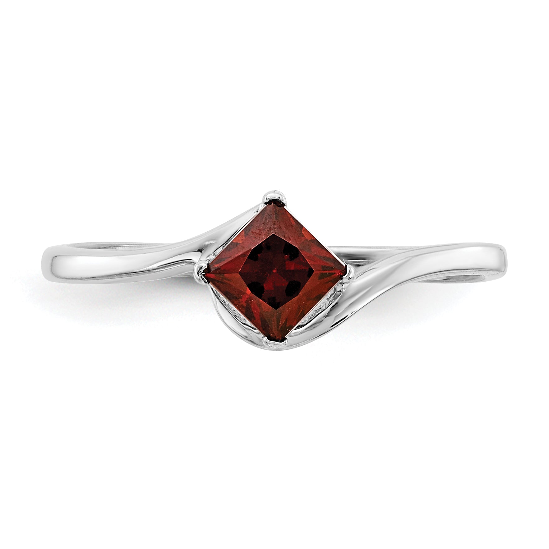 14k White Gold 4mm Princess Cut Garnet ring